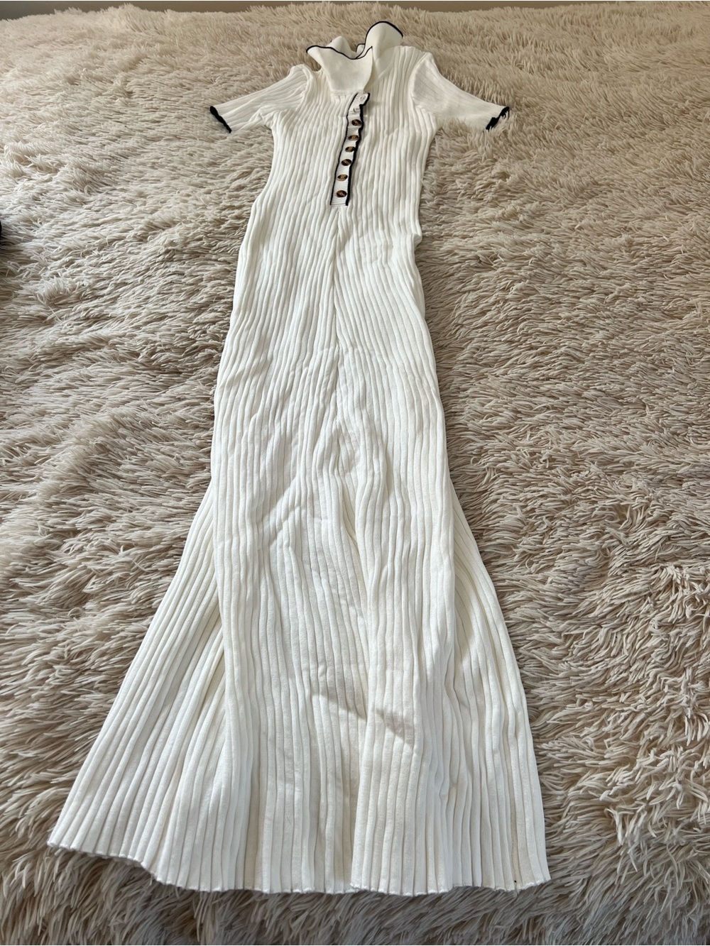 Ribbed Knit Maxi Dress with Contrast Trim - White